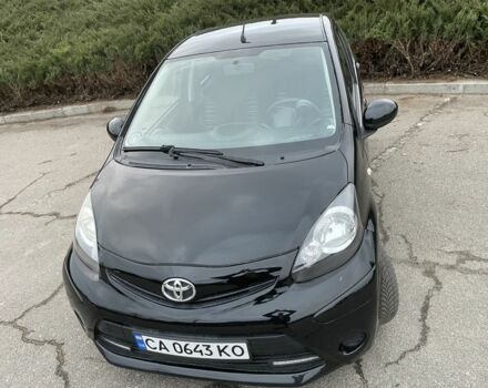 Черный Тойота Айго, объемом двигателя 1 л и пробегом 110 тыс. км за 6764 $, фото 6 на Automoto.ua