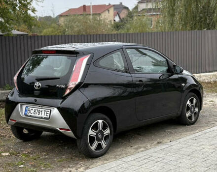 Чорний Тойота Айго, об'ємом двигуна 1 л та пробігом 116 тис. км за 7200 $, фото 4 на Automoto.ua