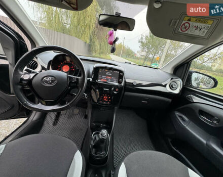 Чорний Тойота Айго, об'ємом двигуна 1 л та пробігом 116 тис. км за 7200 $, фото 11 на Automoto.ua