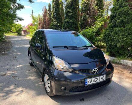 Чорний Тойота Айго, об'ємом двигуна 1 л та пробігом 230 тис. км за 3500 $, фото 1 на Automoto.ua