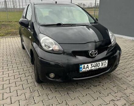 Чорний Тойота Айго, об'ємом двигуна 1 л та пробігом 178 тис. км за 4000 $, фото 1 на Automoto.ua