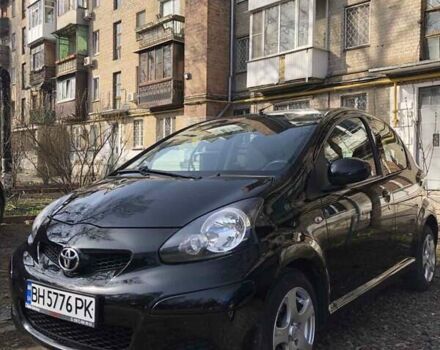 Чорний Тойота Айго, об'ємом двигуна 1 л та пробігом 172 тис. км за 5900 $, фото 1 на Automoto.ua