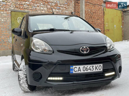 Чорний Тойота Айго, об'ємом двигуна 1 л та пробігом 174 тис. км за 6500 $, фото 1 на Automoto.ua