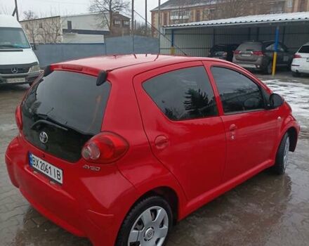 Червоний Тойота Айго, об'ємом двигуна 1 л та пробігом 142 тис. км за 3900 $, фото 4 на Automoto.ua