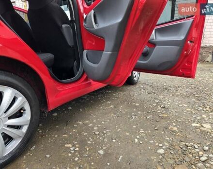 Красный Тойота Айго, объемом двигателя 1 л и пробегом 182 тыс. км за 4300 $, фото 9 на Automoto.ua