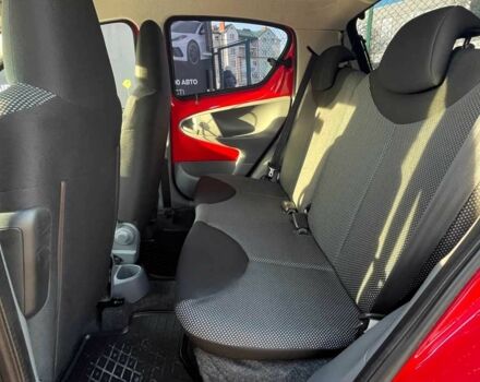 Красный Тойота Айго, объемом двигателя 1 л и пробегом 145 тыс. км за 4600 $, фото 12 на Automoto.ua