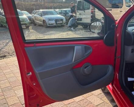 Красный Тойота Айго, объемом двигателя 1 л и пробегом 145 тыс. км за 4600 $, фото 9 на Automoto.ua