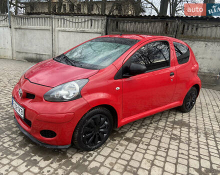 Красный Тойота Айго, объемом двигателя 1 л и пробегом 151 тыс. км за 3900 $, фото 10 на Automoto.ua