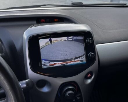 Тойота Айго 2015 в Калуше на Automoto.ua Красный Тойота Айго, объемом двигателя 1 л и пробегом 65 тыс. км за 6999 $, фото 5 на Automoto.ua