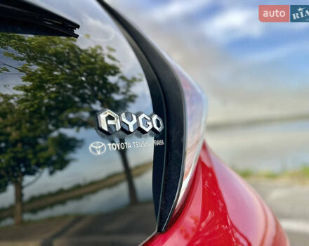 Красный Тойота Айго, объемом двигателя 1 л и пробегом 140 тыс. км за 7500 $, фото 18 на Automoto.ua