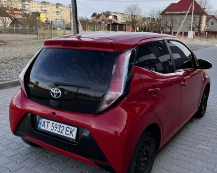 Тойота Айго 2015 в Калуше на Automoto.ua Красный Тойота Айго, объемом двигателя 1 л и пробегом 65 тыс. км за 6999 $, фото 2 на Automoto.ua