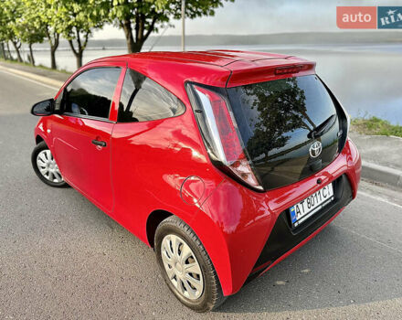 Красный Тойота Айго, объемом двигателя 1 л и пробегом 140 тыс. км за 7500 $, фото 24 на Automoto.ua