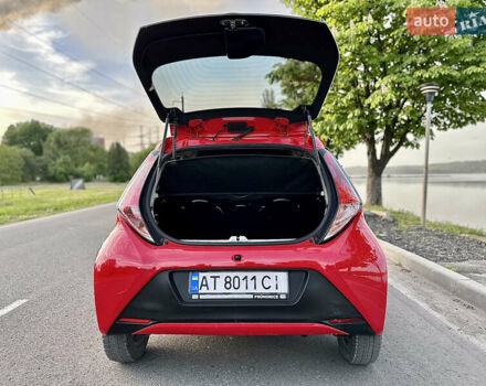 Красный Тойота Айго, объемом двигателя 1 л и пробегом 140 тыс. км за 7500 $, фото 19 на Automoto.ua
