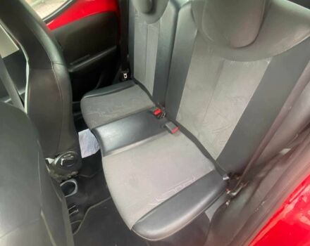 Красный Тойота Айго, объемом двигателя 1 л и пробегом 95 тыс. км за 8300 $, фото 6 на Automoto.ua