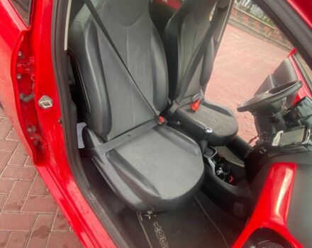 Красный Тойота Айго, объемом двигателя 1 л и пробегом 95 тыс. км за 8300 $, фото 5 на Automoto.ua