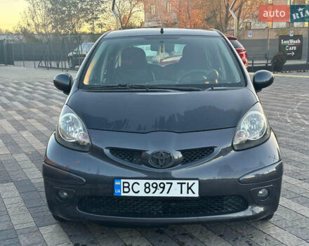 Тойота Айго, объемом двигателя 1 л и пробегом 170 тыс. км за 4000 $, фото 4 на Automoto.ua