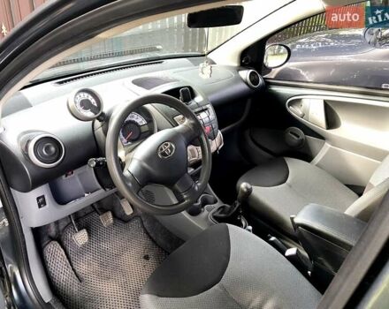 Тойота Айго, объемом двигателя 1 л и пробегом 155 тыс. км за 4400 $, фото 11 на Automoto.ua