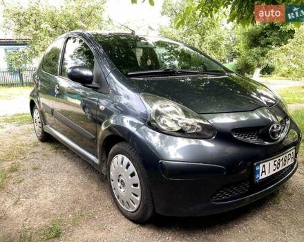 Тойота Айго, объемом двигателя 1 л и пробегом 155 тыс. км за 4400 $, фото 1 на Automoto.ua