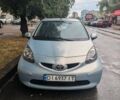 Серый Тойота Айго, объемом двигателя 1 л и пробегом 164 тыс. км за 3600 $, фото 1 на Automoto.ua