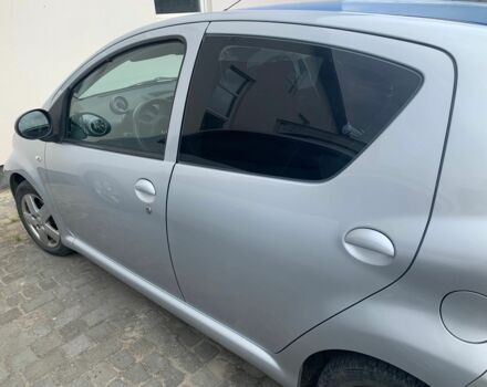 Сірий Тойота Айго, об'ємом двигуна 1 л та пробігом 195 тис. км за 4100 $, фото 9 на Automoto.ua