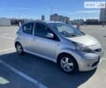 Сірий Тойота Айго, об'ємом двигуна 1 л та пробігом 217 тис. км за 4700 $, фото 3 на Automoto.ua