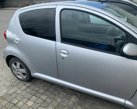 Сірий Тойота Айго, об'ємом двигуна 1 л та пробігом 195 тис. км за 4100 $, фото 7 на Automoto.ua