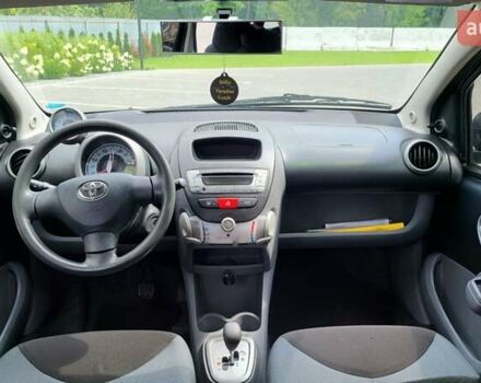 Тойота Айго 2007 в Луцке на Automoto.ua Серый Тойота Айго, объемом двигателя 1 л и пробегом 174 тыс. км за 5750 $, фото 15 на Automoto.ua