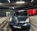 Серый Тойота Айго, объемом двигателя 1 л и пробегом 201 тыс. км за 4200 $, фото 1 на Automoto.ua