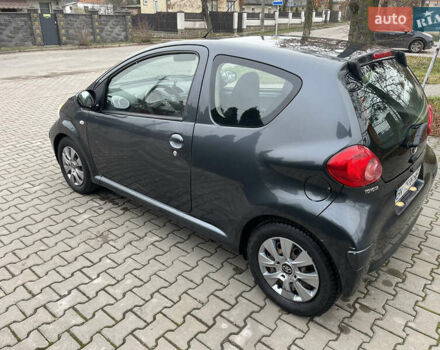 Серый Тойота Айго, объемом двигателя 1 л и пробегом 172 тыс. км за 3650 $, фото 5 на Automoto.ua