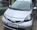 Серый Тойота Айго, объемом двигателя 1 л и пробегом 89 тыс. км за 4300 $, фото 1 на Automoto.ua