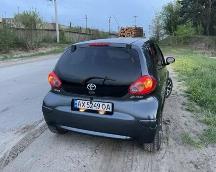 Сірий Тойота Айго, об'ємом двигуна 1 л та пробігом 157 тис. км за 5600 $, фото 4 на Automoto.ua