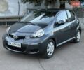 Серый Тойота Айго, объемом двигателя 1 л и пробегом 247 тыс. км за 4250 $, фото 2 на Automoto.ua