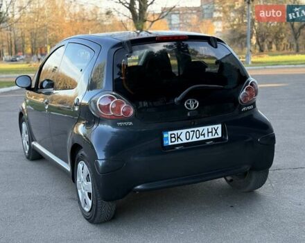 Серый Тойота Айго, объемом двигателя 1 л и пробегом 247 тыс. км за 4250 $, фото 20 на Automoto.ua