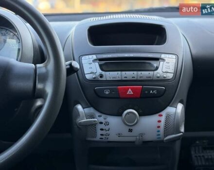 Серый Тойота Айго, объемом двигателя 1 л и пробегом 247 тыс. км за 4250 $, фото 45 на Automoto.ua