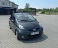Серый Тойота Айго, объемом двигателя 1 л и пробегом 174 тыс. км за 4700 $, фото 1 на Automoto.ua