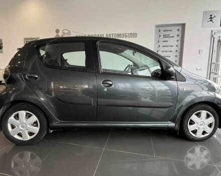 Сірий Тойота Айго, об'ємом двигуна 0 л та пробігом 173 тис. км за 5200 $, фото 7 на Automoto.ua