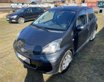 Сірий Тойота Айго, об'ємом двигуна 1 л та пробігом 240 тис. км за 3000 $, фото 6 на Automoto.ua