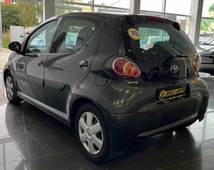 Сірий Тойота Айго, об'ємом двигуна 0 л та пробігом 173 тис. км за 5200 $, фото 4 на Automoto.ua