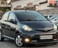 Серый Тойота Айго, объемом двигателя 1 л и пробегом 129 тыс. км за 6300 $, фото 1 на Automoto.ua