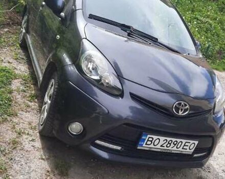 Сірий Тойота Айго, об'ємом двигуна 1 л та пробігом 92 тис. км за 6300 $, фото 2 на Automoto.ua