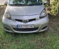 Серый Тойота Айго, объемом двигателя 1 л и пробегом 218 тыс. км за 3500 $, фото 1 на Automoto.ua