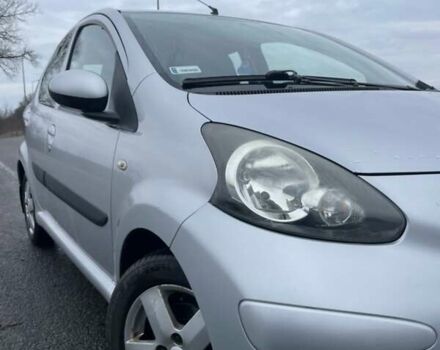 Серый Тойота Айго, объемом двигателя 1.78 л и пробегом 256 тыс. км за 4000 $, фото 1 на Automoto.ua