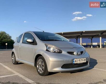 Сірий Тойота Айго, об'ємом двигуна 1 л та пробігом 152 тис. км за 4200 $, фото 1 на Automoto.ua