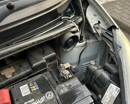 Синій Тойота Айго, об'ємом двигуна 1 л та пробігом 137 тис. км за 4500 $, фото 12 на Automoto.ua