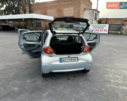 Синий Тойота Айго, объемом двигателя 1 л и пробегом 130 тыс. км за 4500 $, фото 6 на Automoto.ua