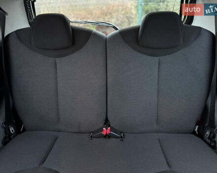 Синій Тойота Айго, об'ємом двигуна 1 л та пробігом 142 тис. км за 3999 $, фото 21 на Automoto.ua