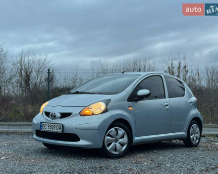 Синій Тойота Айго, об'ємом двигуна 1 л та пробігом 142 тис. км за 3999 $, фото 6 на Automoto.ua