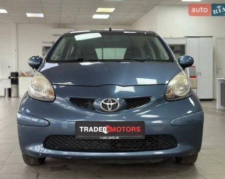 Синий Тойота Айго, объемом двигателя 1 л и пробегом 122 тыс. км за 4490 $, фото 3 на Automoto.ua