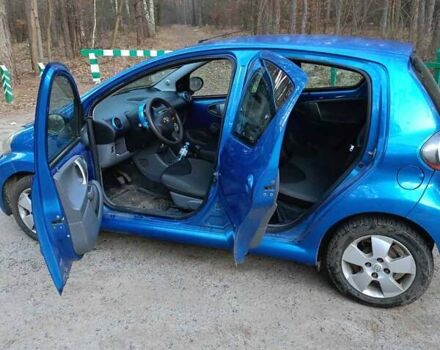Синий Тойота Айго, объемом двигателя 1 л и пробегом 233 тыс. км за 4700 $, фото 2 на Automoto.ua