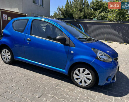 Синий Тойота Айго, объемом двигателя 1 л и пробегом 253 тыс. км за 4300 $, фото 4 на Automoto.ua